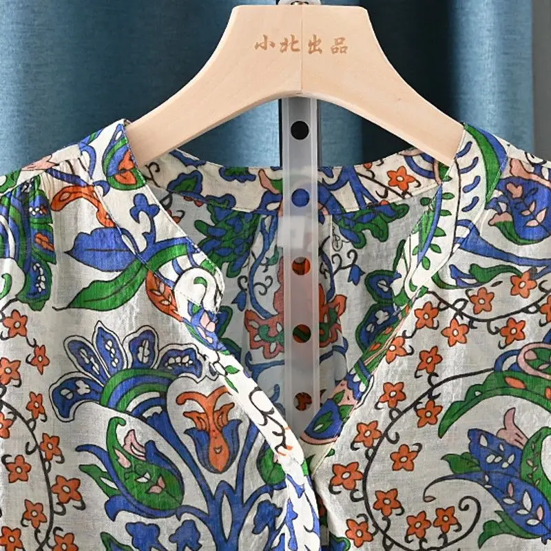 Camisa estampada de manga curta feminina, elegante botão solto, blusa emendada com decote em v, roupas femininas, temperamento vintage, moda verão