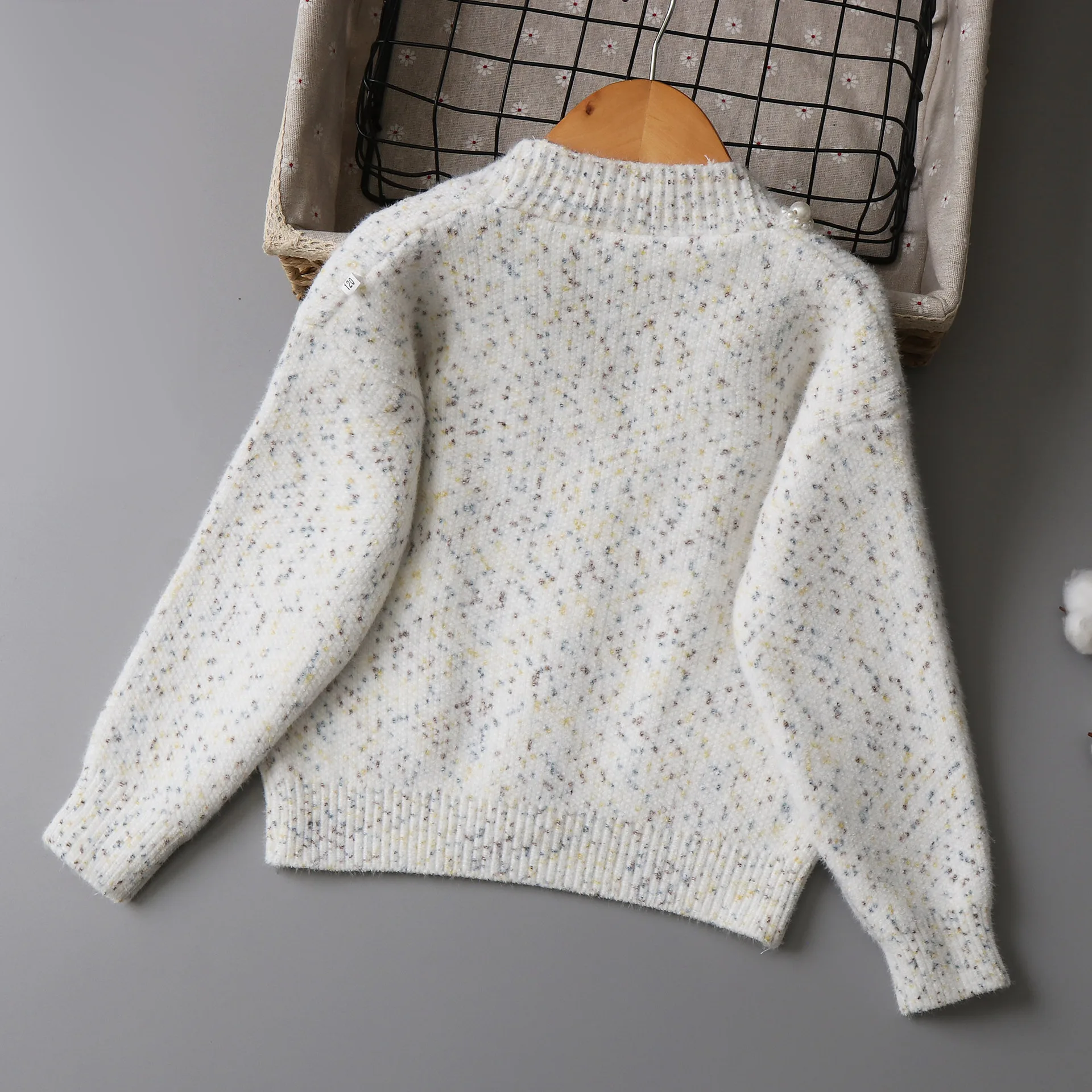 2024 New Fashion Children\'s Cardigan Girl Beading V-neck Cotton Cashmere Sweaters Coat Spring Autumn Kids Wool Knitted Jacket