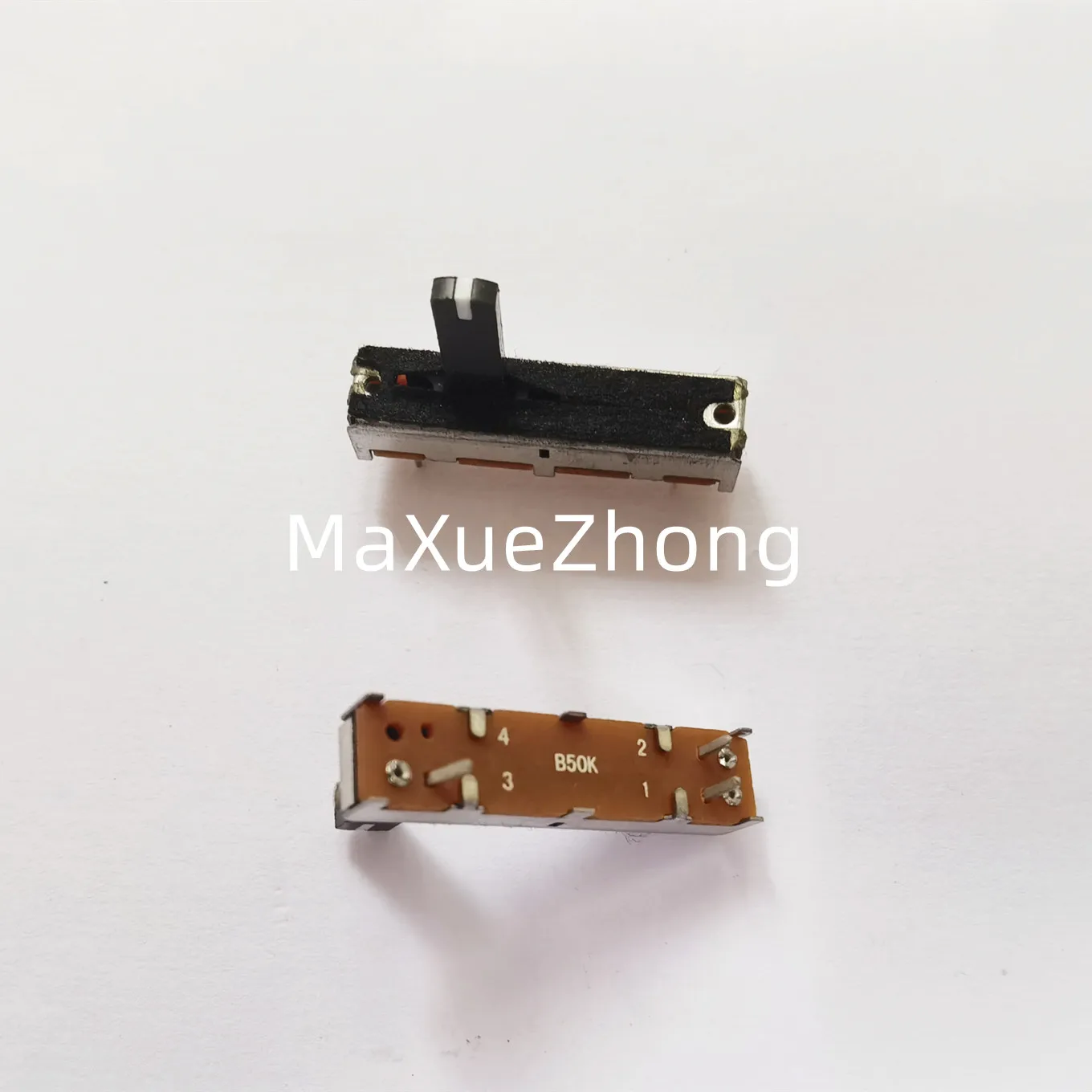 

Original new 100% push-pull potentiometer B10K B20K B50K B100K mixer 35mm 3.5cm faders with midpoint 10mm 15mm 20mm (SWITCH)