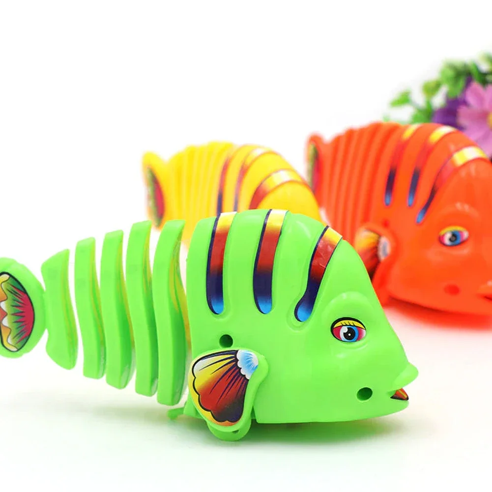 Cartoon Wind-Up Wiggle Fish Toys Running Clockwork Classic Toy Newborn Spring Toy Toys For Children Parent-Child Interactive Toy