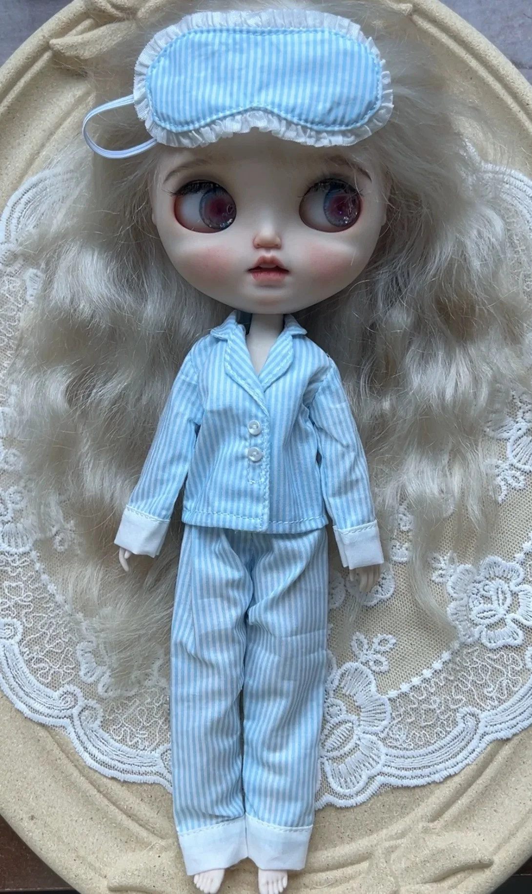 ملابس وإكسسوارات دمية بليث بطول 30 سم، ملابس منزلية على شكل دب كرتوني، بيجامة لطيفة وردية مخططة/منقوشة + طقم قناع للعين لدمية بليث