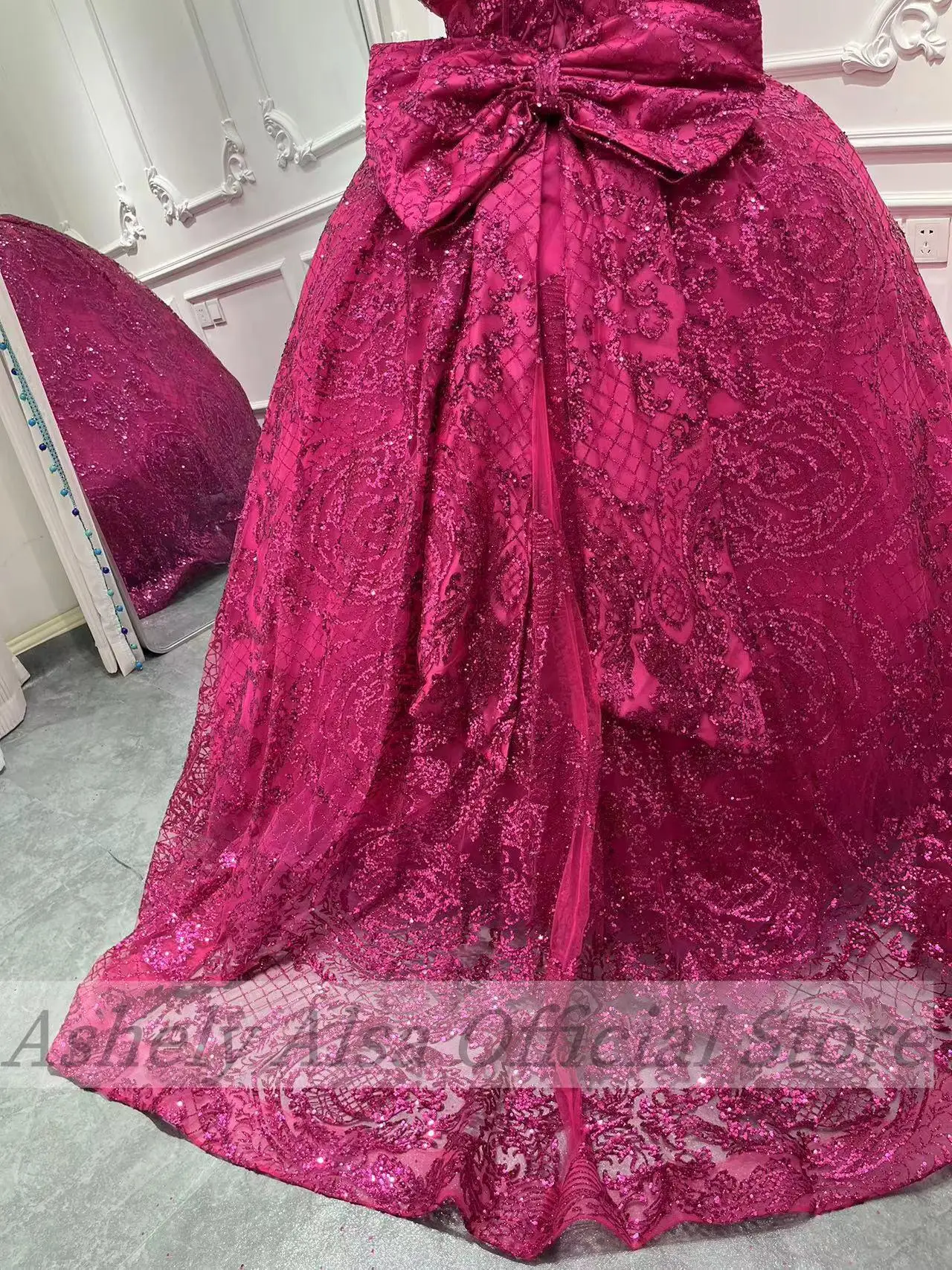 Echtes Bild Luxus Fuchsia Quince anera Kleider schulter frei Pailletten geschwollene süße 15 16 Ballkleid Geburtstags feier Kleid neu