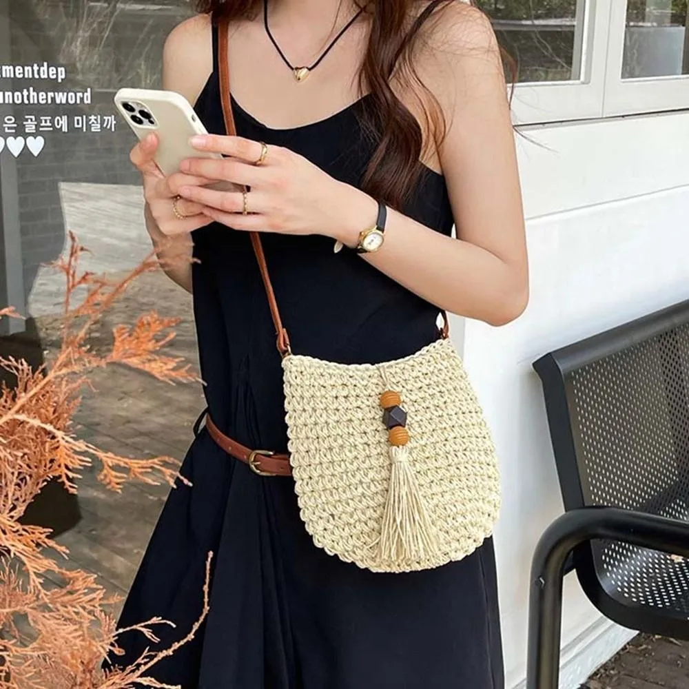 

Simple Pu Leather Raffia Bag Tassels Hollow Out Weave Straw Crossbody Bag Wood Bead Shoulder Bag Tassels Beach Bag Streetwear