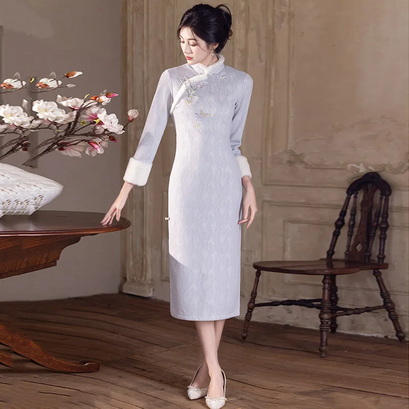 Yourqipao Winter Purple Embroidered Fleece-lined Long-sleeved Cheongsam Traditional Chinese Style Evening Dress Qipao for Women