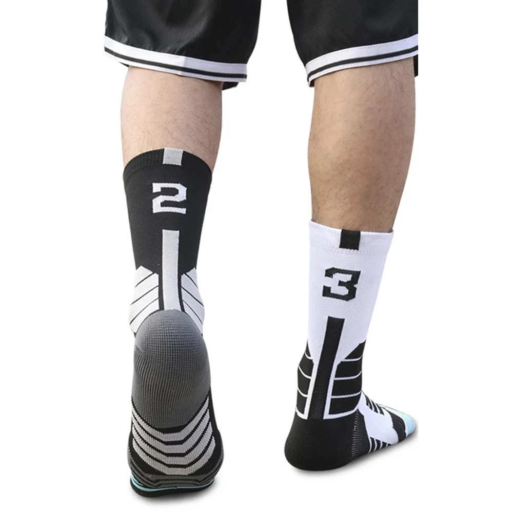 Meias esportivas profissionais personalizadas para homens e mulheres, meias preto e branco, meias de basquete, meias de ciclismo e corrida DIY, seu número de sorte 0-9