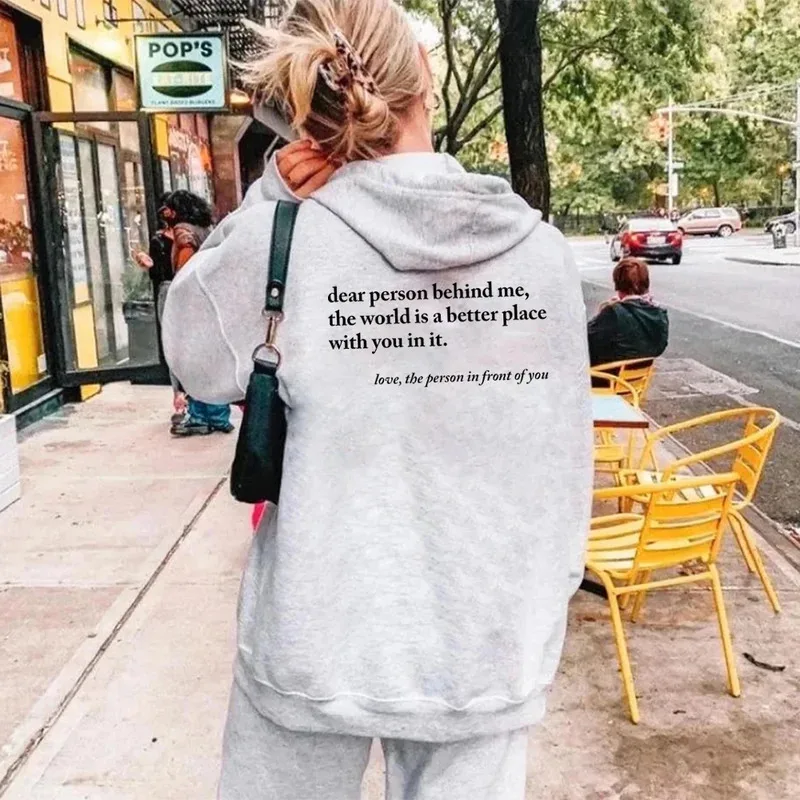2025 yiyi2025yiyiDear شخص وراءي الإيجابية البلوز الكلمات على الظهر هوديي الحب الذاتي قميص الجمالية طويلة الأكمام البلوز