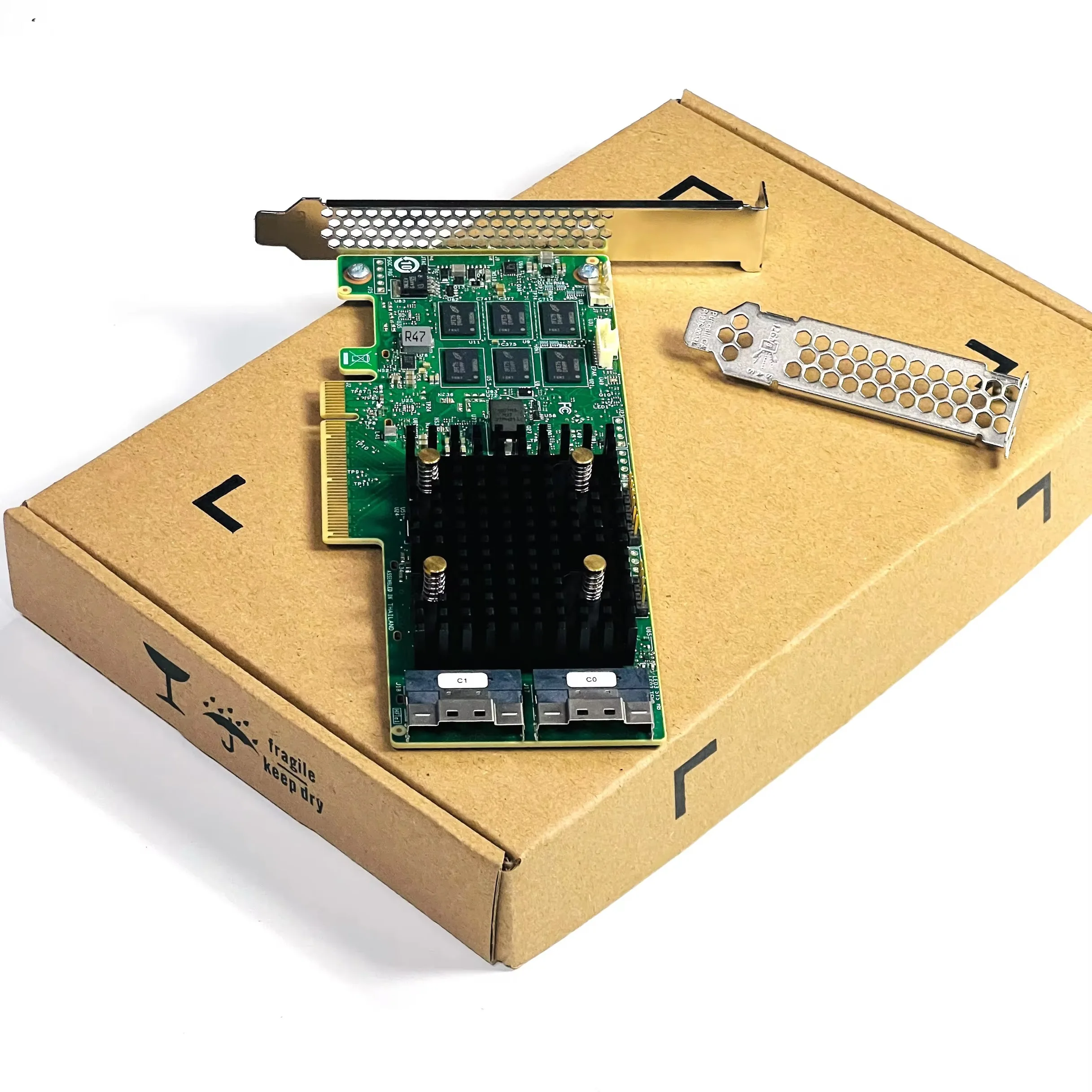 HBA 9560-16i Pengontrol penyimpanan Tri-Mode SATA 6 Gb/s / SAS 12 Gb/s / PCIe