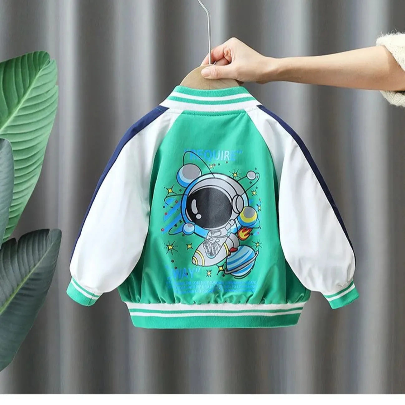 

Spring and Autumn Children's Coat 2023 New Fashion Boys' Baby Casual Cartoon Baseball Jacket Cardigan2-7Y