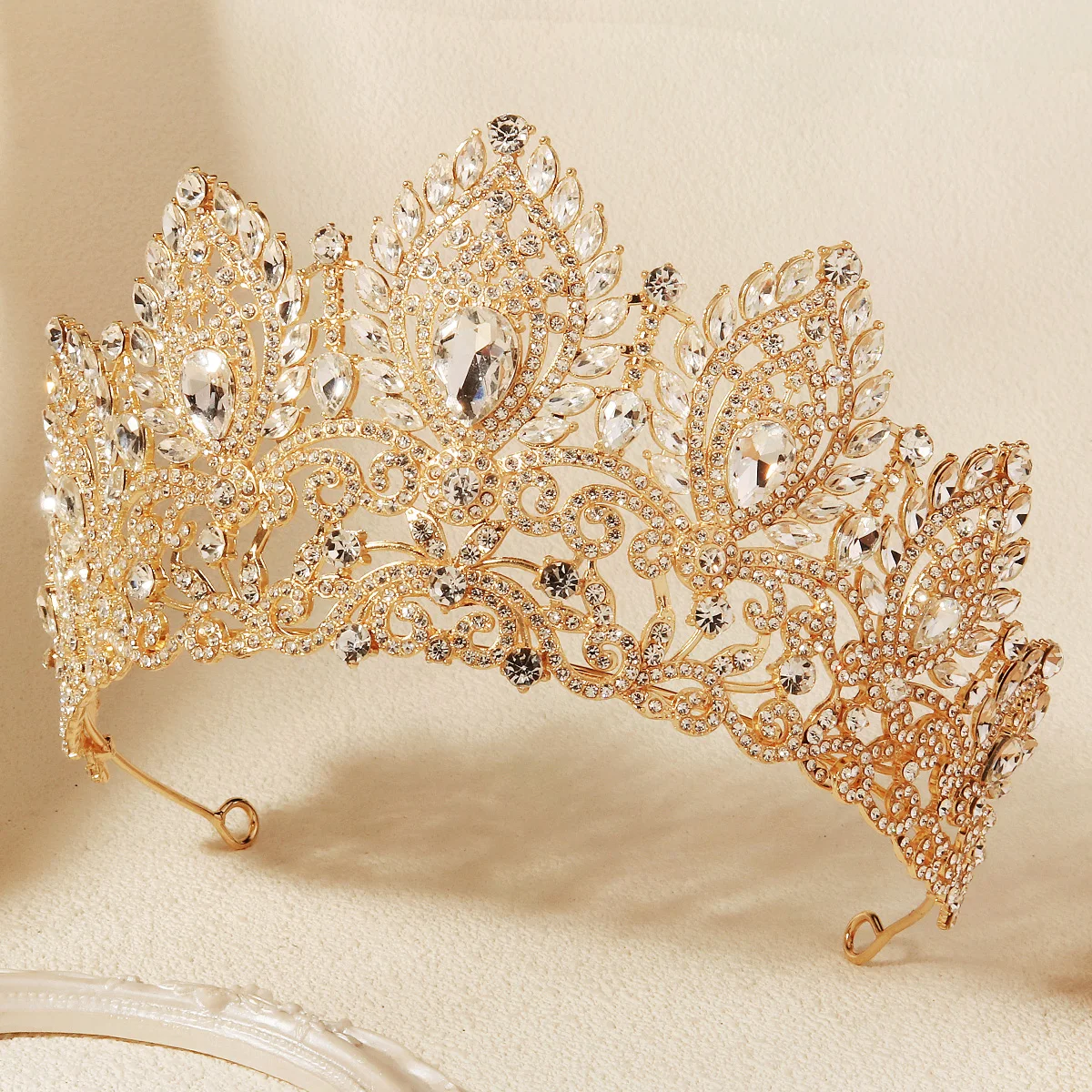 Miallo الذهبي الفاخر الباروك كريستال الزفاف تاج الغلاف الجوي حفلة الراين تيارا Hiar الفرقة الزفاف إكسسوارات الشعر