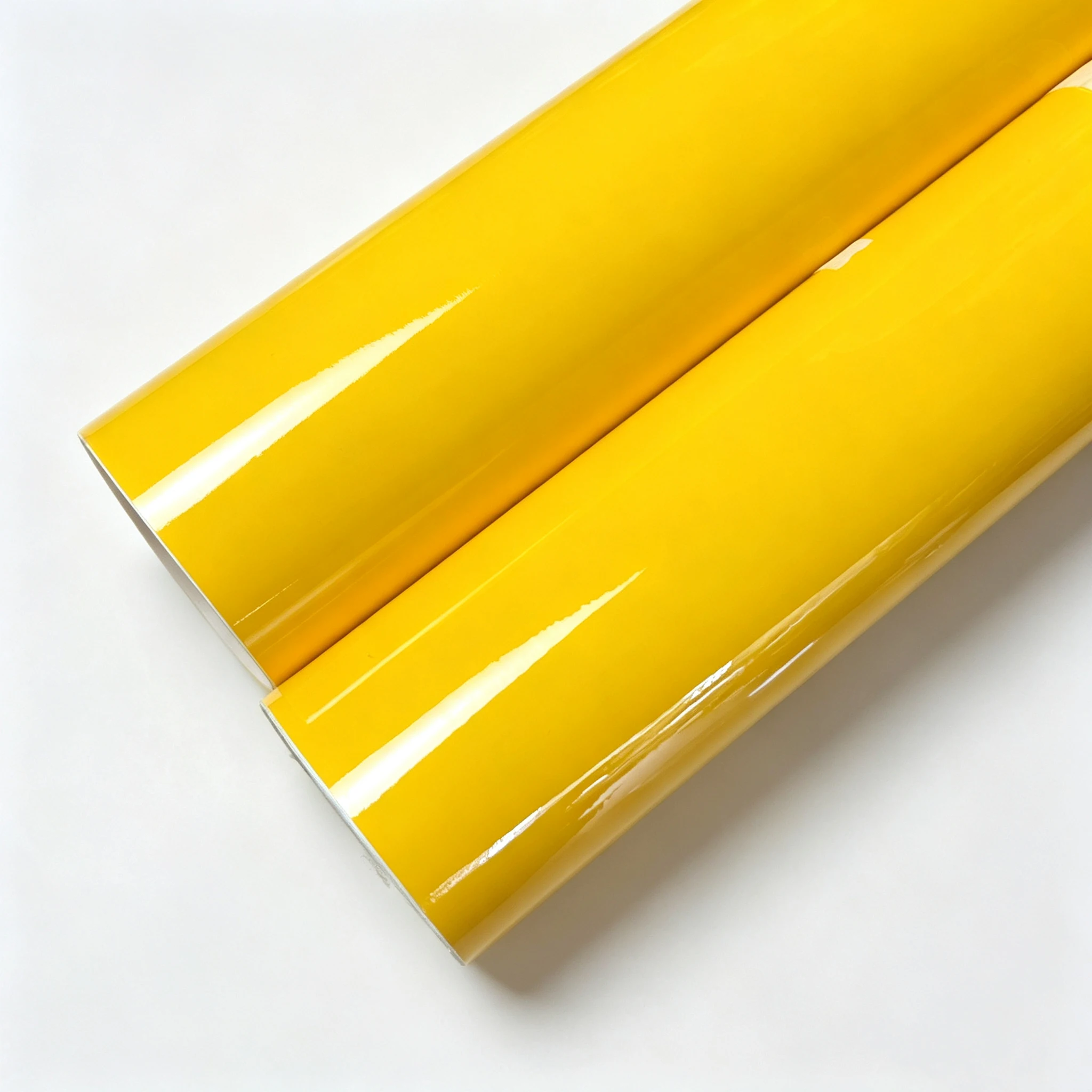Klassische glänzende gelbe PVC-Vinylfolie mit Luftkanälen, selbstklebend für Auto- und Motorradfolierung, DIY-Aufkleber