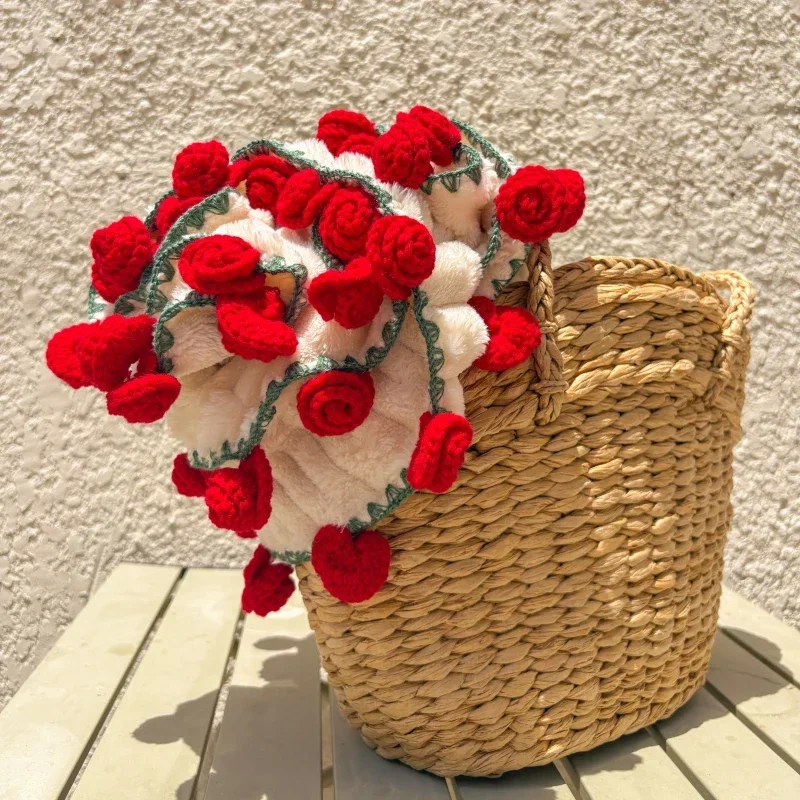Romantic Rose Bouquet Blanket Floral Soft and Lightweight Throw Couch Blanket Gifts for Mom Birthday Valentine's Day Home Decor