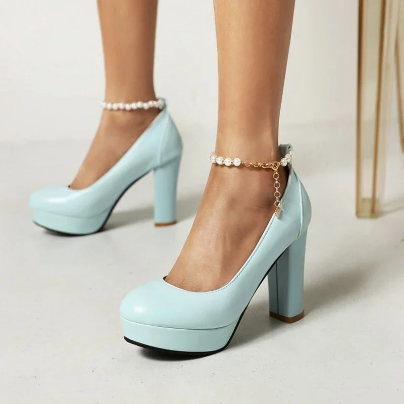 كبيرة الحجم حذاء نسائي بكعب عالٍ جولة تو أحذية الزفاف العروس الجلود فستان مكتب الحفلات عادية الكاحل مشبك حزام أحذية منصة H3