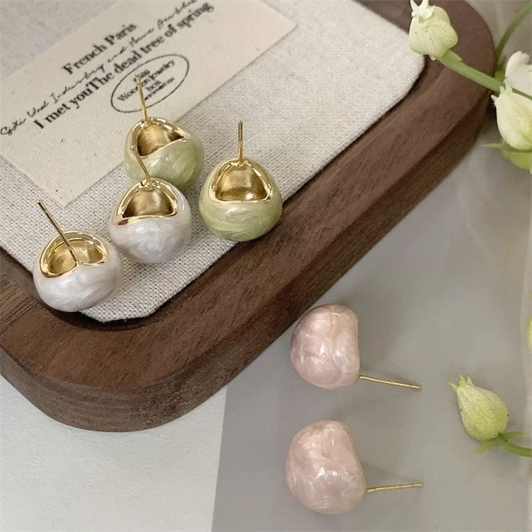 Simple Versatile Oil Dripping C Shaped Earring For Women Fashion Glaze Letter Ears Jewelry Girls Gifts Party Daily Banquet Decor