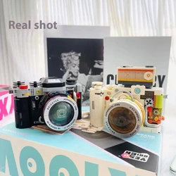 Building block retro camera imitates real camera operation, including lens accessories and simulated flash, children's gift