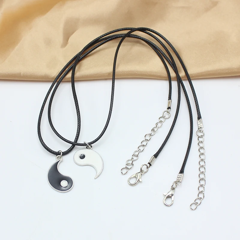 2Pcs Tai Chi Yin Yang Eight Trigrams Pendant Black PU Leather Necklaces Set for Couple Matching Lover Choker Collar Gift