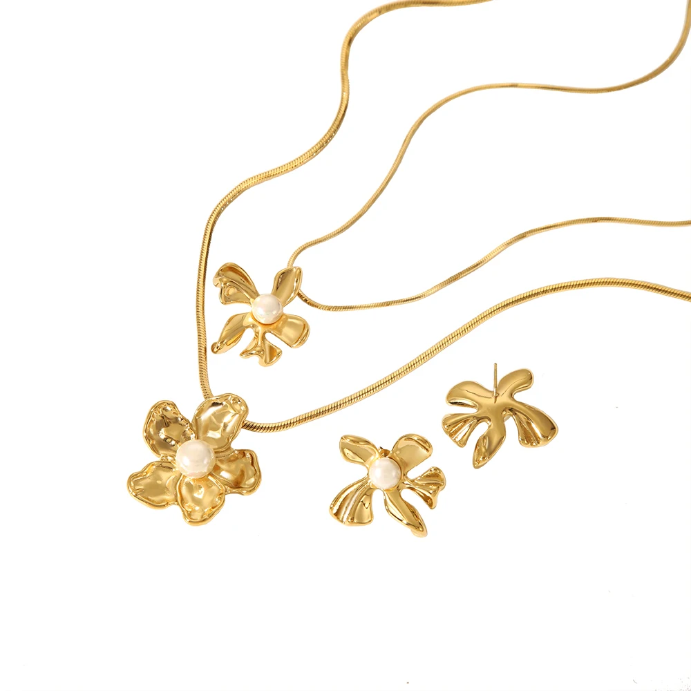 

Stylish Stainless Steel Flower Plastic Pearl Metal Stud Earrings Pendant Necklace Fashion High Quality 16K Gold Plated Jewelry