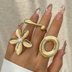 Anelli di metallo geometrici gotici Vintage per le donne 2024 Trend Boho Flower anello di coppia circolare irregolare accessori per gioielli Wed nuovo