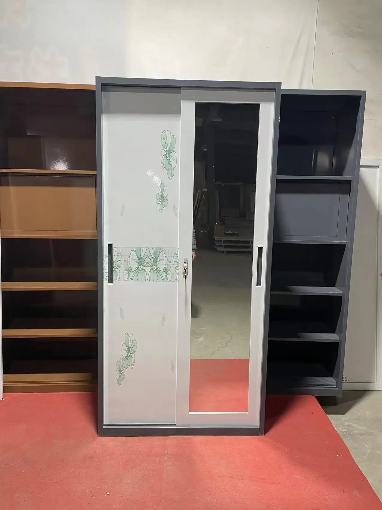 

#Modern Customized Double Sliding Door Metal wardrobe With Mirror Metal Storage wardrobe Steel Wardrobe for Bedroom