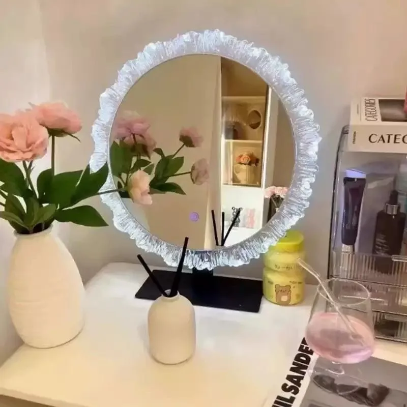 مرآة مكياج مضيئة يمكن أن تكون مصباح جداري Douyin مرآة كريستال ذكية ذات قيمة عالية مع مرآة زينة خفيفة عالية الوضوح