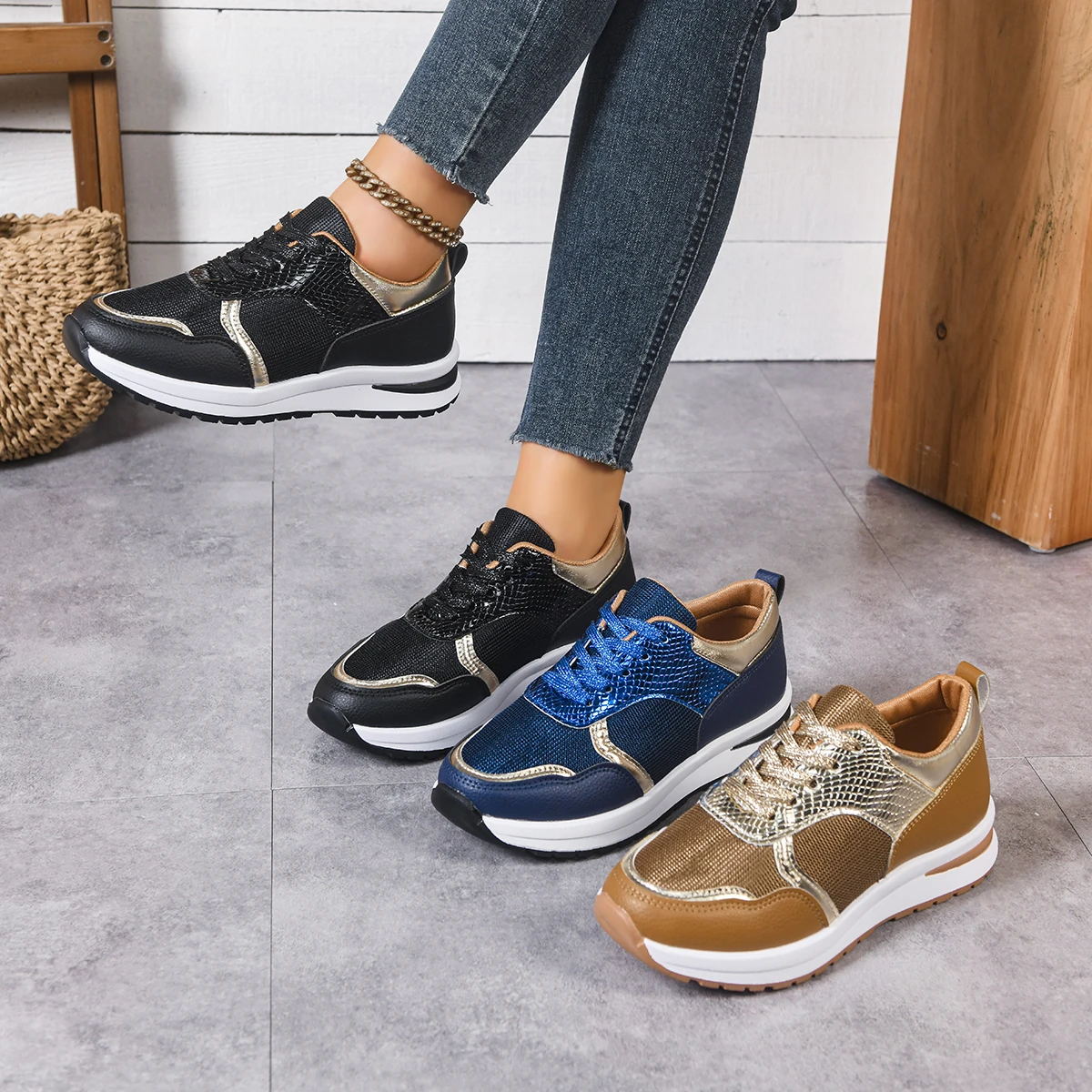 

2025 Women Sneakers Mesh Breathable Lace Up Flats Outdoor Running Walking Shoes Women Comfortable Breathable Sneakers Women