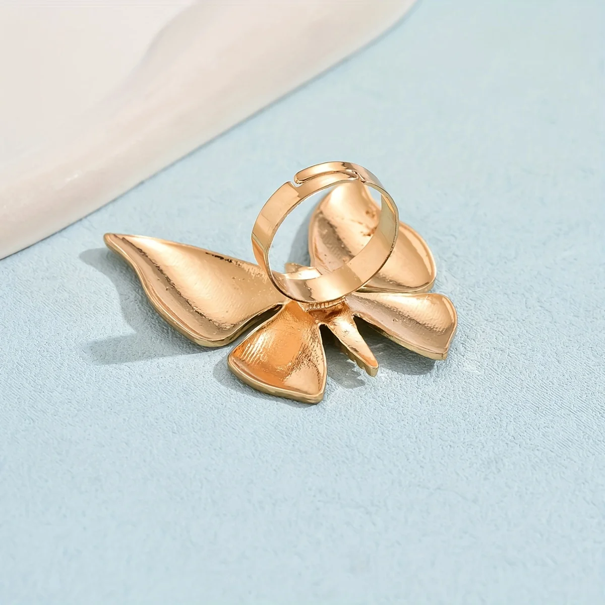 Vintage Ring Golden Butterfly Design Match Daily Outfits Party Accessory Perfect Gift For Female Symbol Of Beauty And Freedom