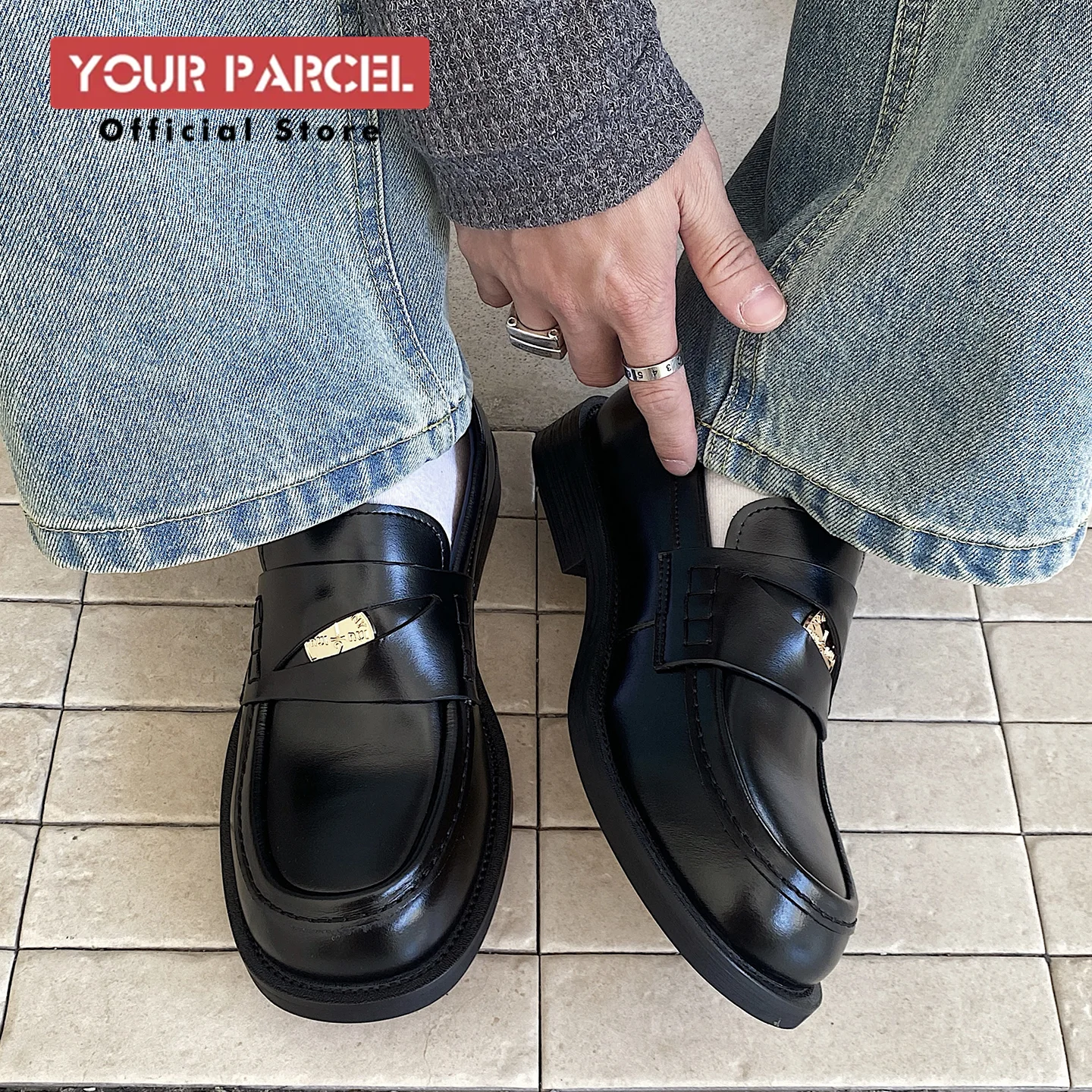 

Slip in formal leather shoes for men's autumn new style retro metal coin design Loafer comfortable black British dress shoes