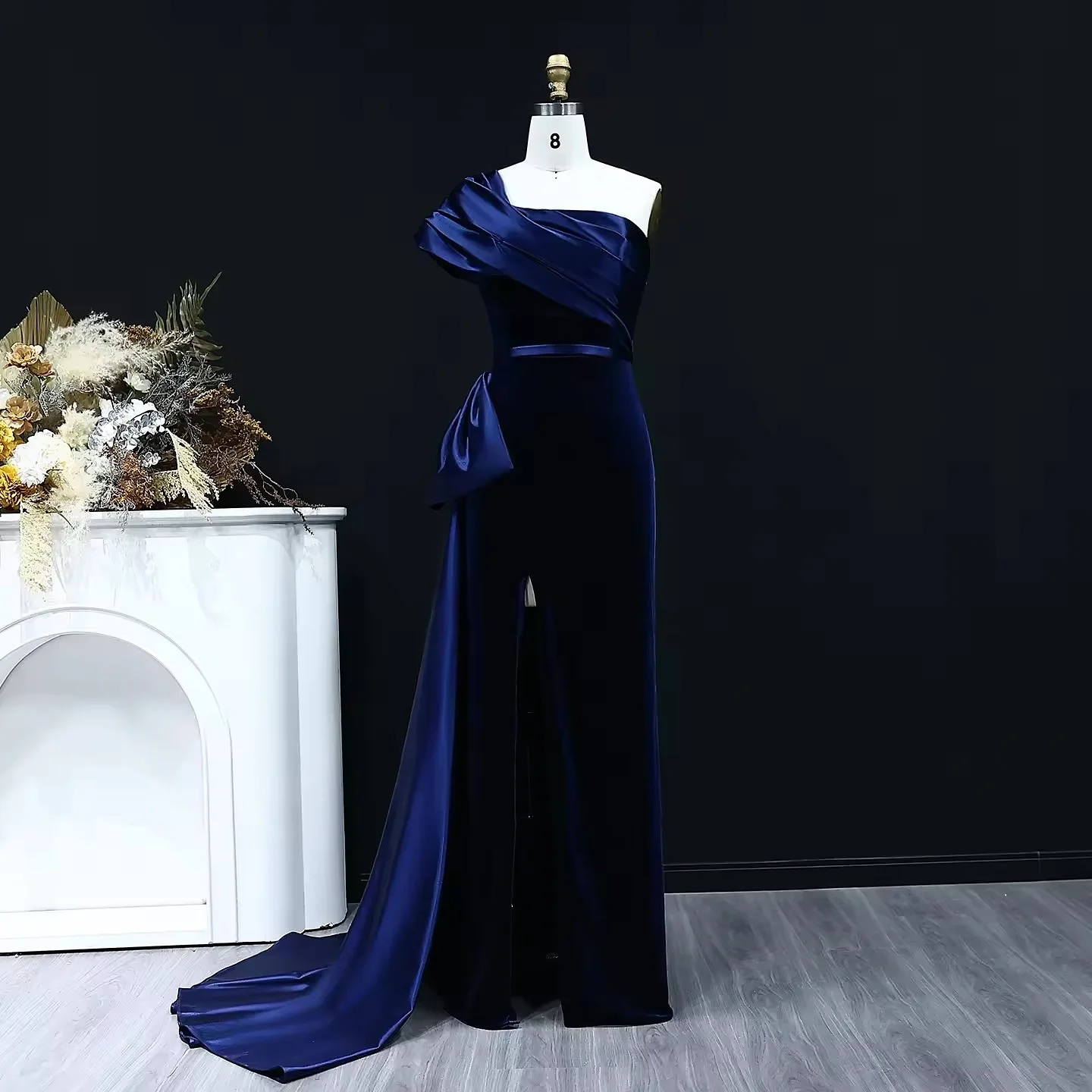 Customized Temperament Velvet One Shoulder Evening Dresses High Quality Celebrity Gowns Custom Made Bespoke Occasion Gowns