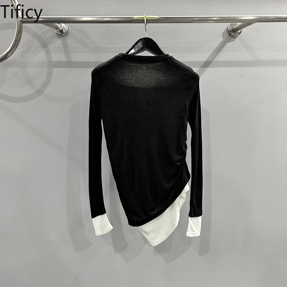 TIFICEY Women\'s Spring/Summer New Minimalist Design Black and White Fake Two-piece Long Sleeved T-shirt Knit Base Tops