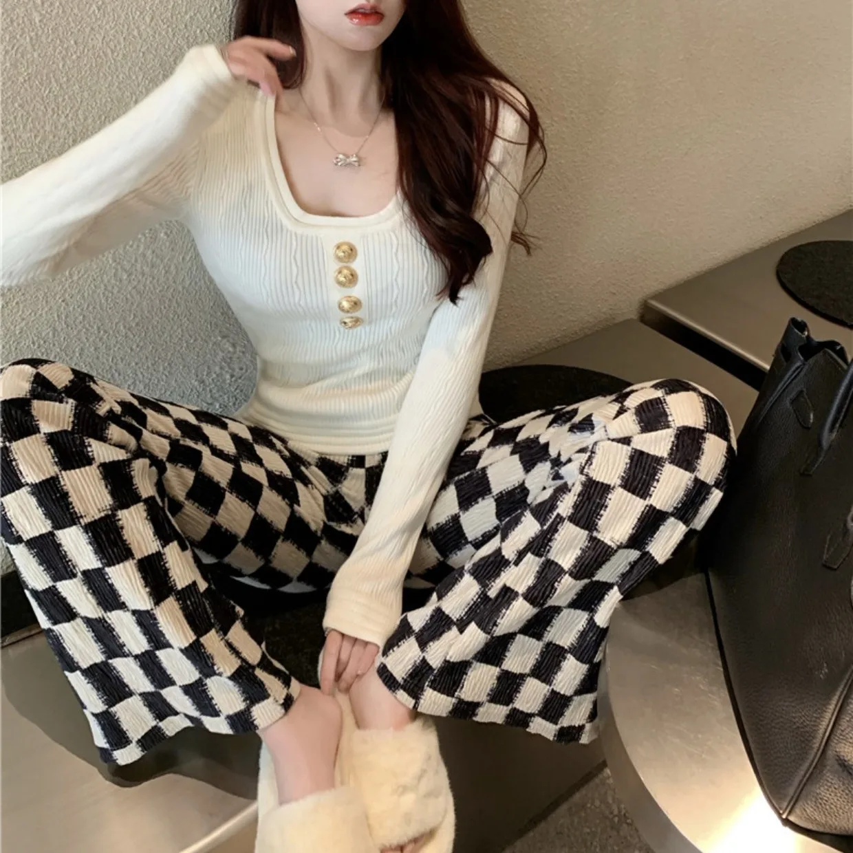 Maglione lavorato a maglia slim fit da donna Design con bottoni pesanti Autunno Inverno Nuovo Sle Abbigliamento interno Base Top coreano Sle Long Sve