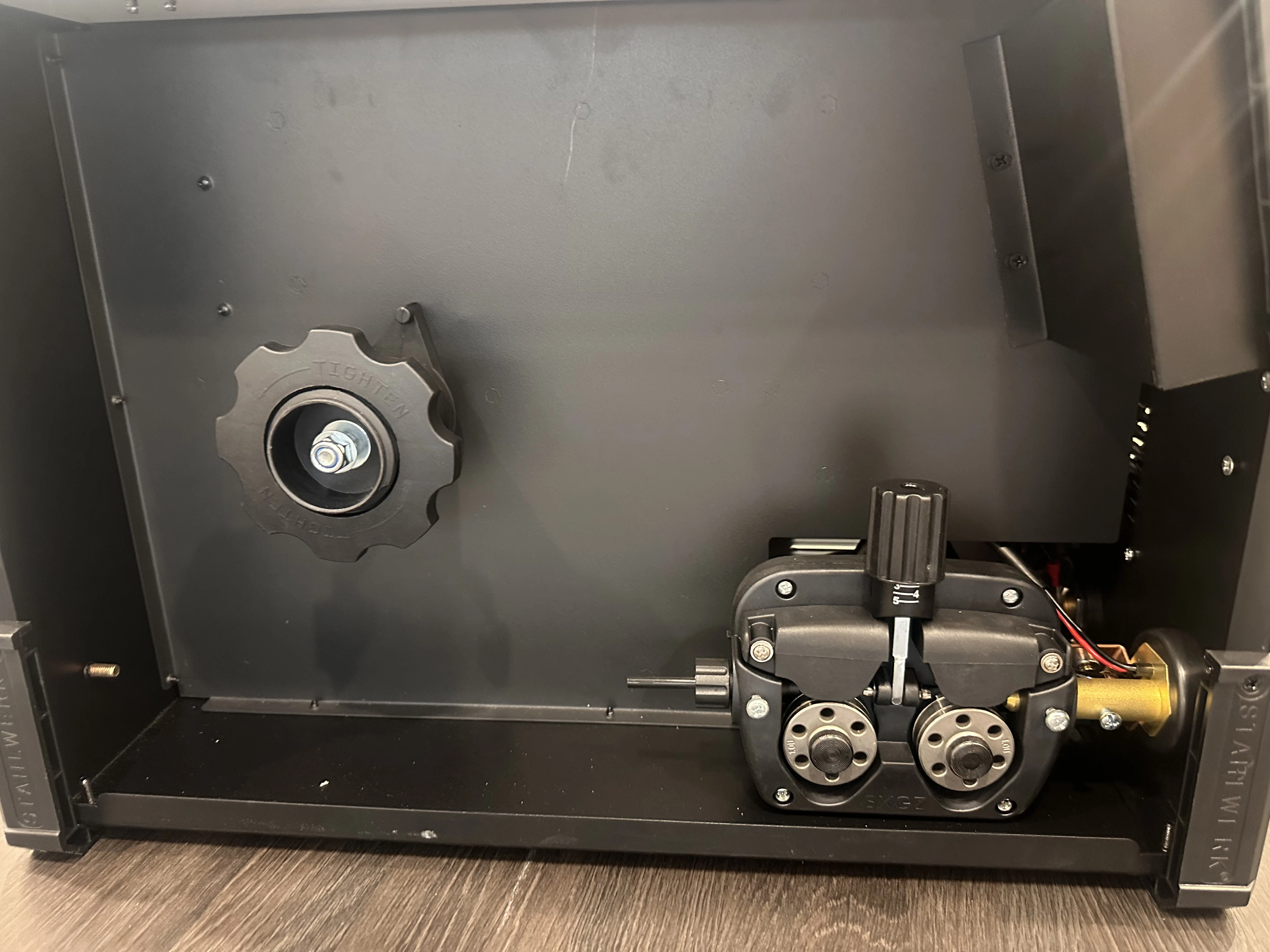 

Сварочный аппарат MIG MIG200DP, 6 функций, двойной импульсный/флюксный сердечник/подъемник TIG/MMA, 1 кг/5 кг, проводной ЖК-дисплей IGBT, 220 В, 4,5 кВт, алюминий, 200 А