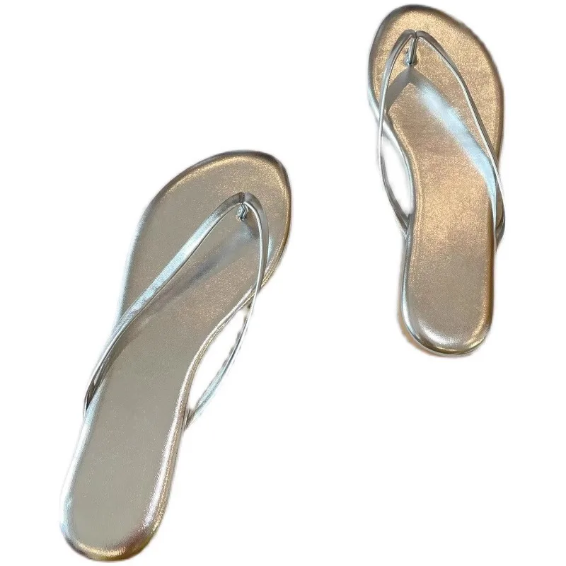 شباشب نسائية صيفية جديدة فضية - صنادل رفيعة مسطحة عصرية مثالية للارتداء في الهواء الطلق على الشاطئ والنمط اليومي العصري