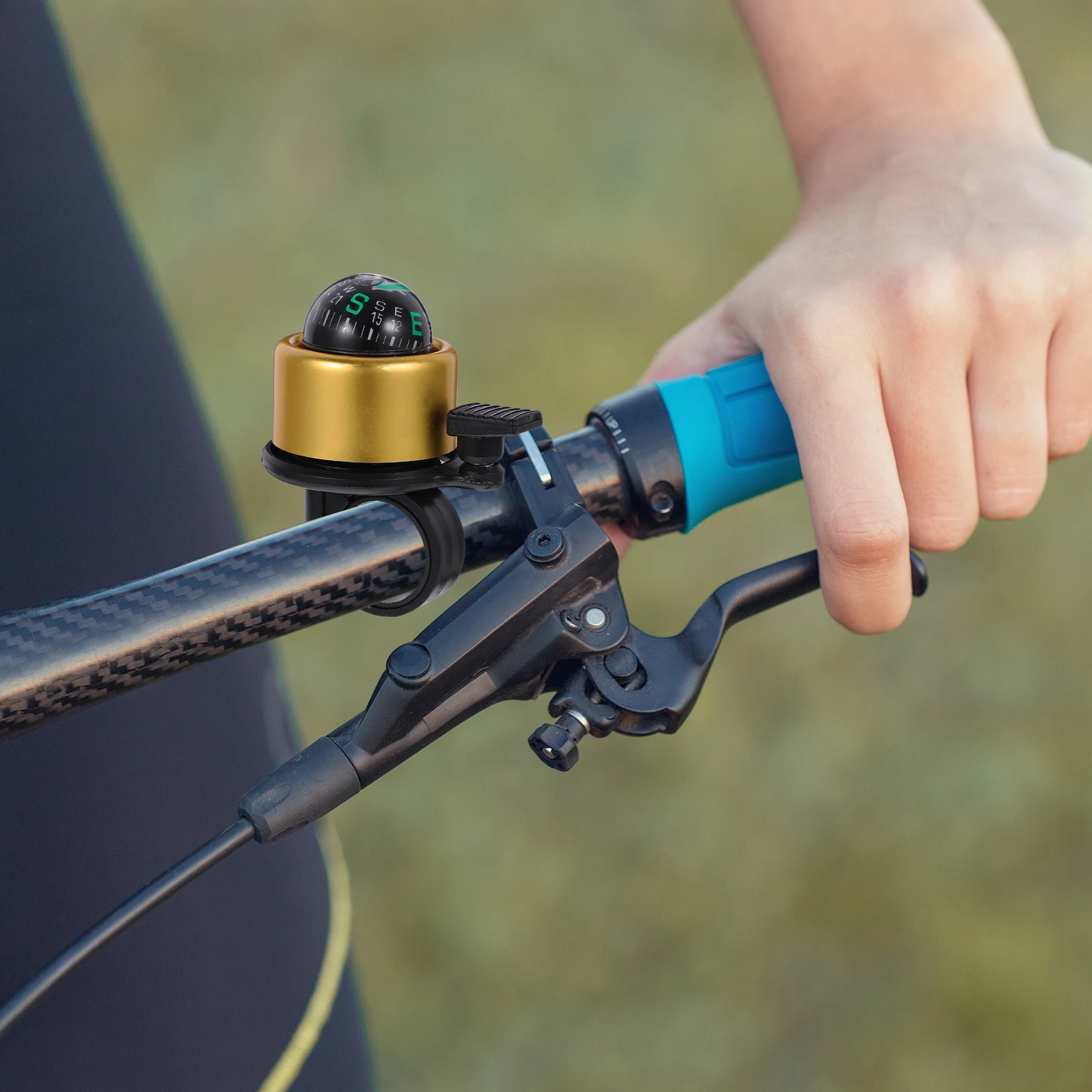 

Golden Bicycle Compass Bell Warning Function Mountain Bike Electric Vehicle Rainproof Easy Installation Bike Bells Accessories