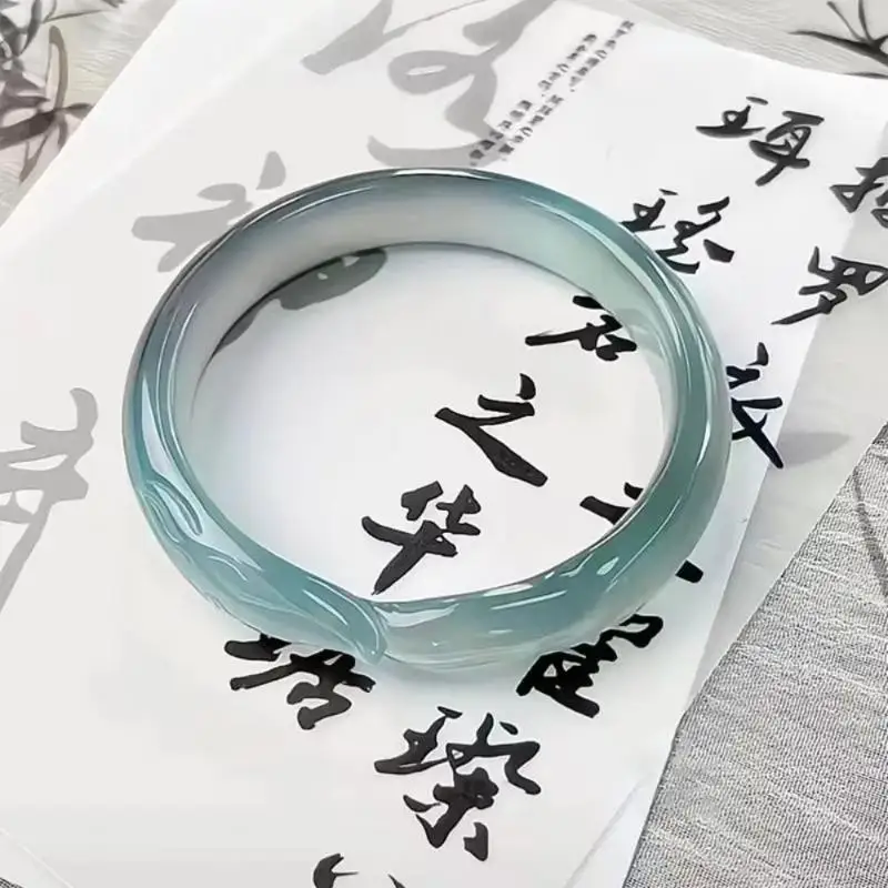 Handmade Chinese Beaded Bracelet Silver Butterfly Pendant Good Luck Minimalist Jewelry for Everyday Wear Gift for Her