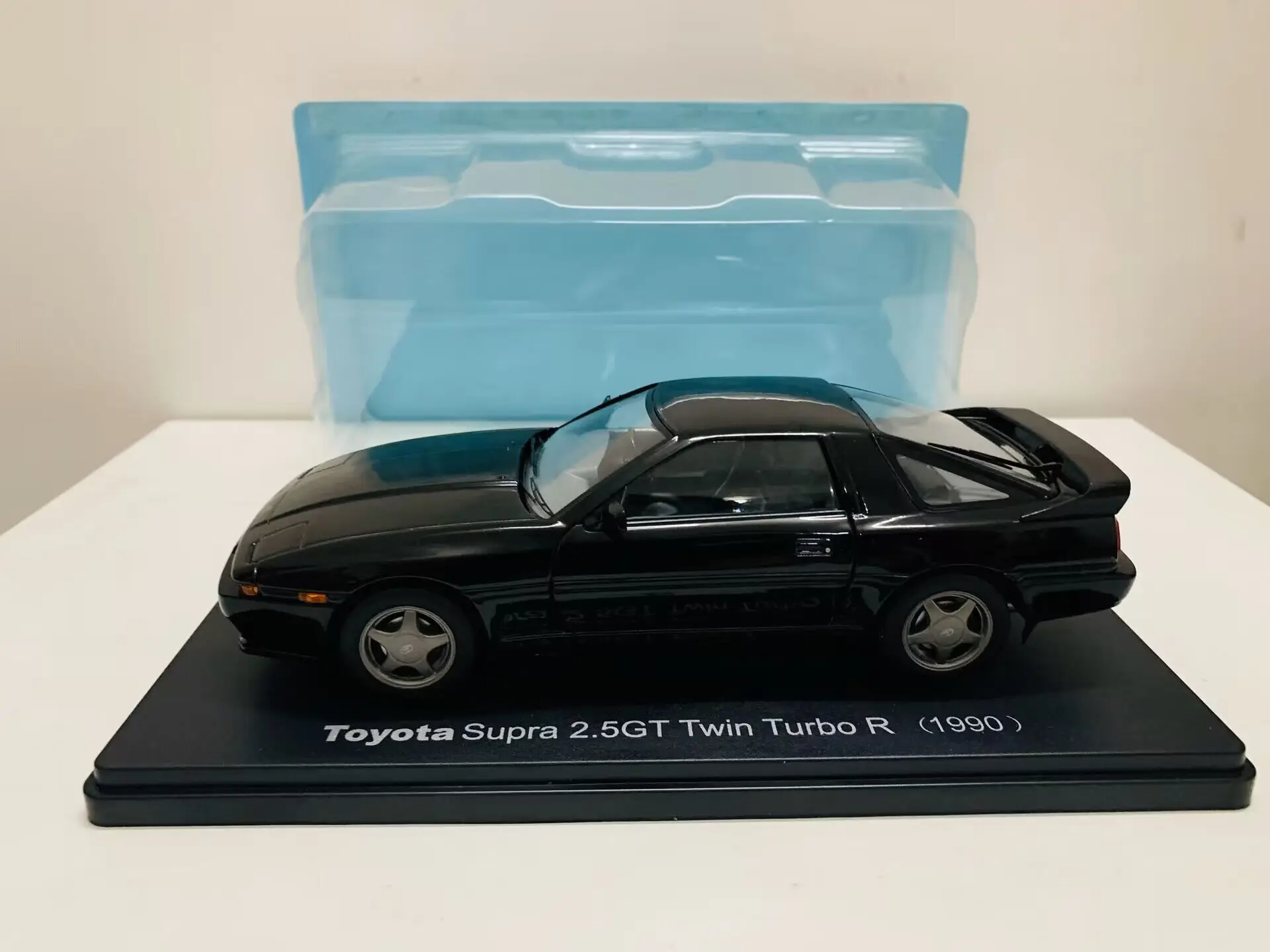 1:24 Scale Die-Cast Model Car Supra 2.5GT Twin Turbo R 1990 Black New in Box