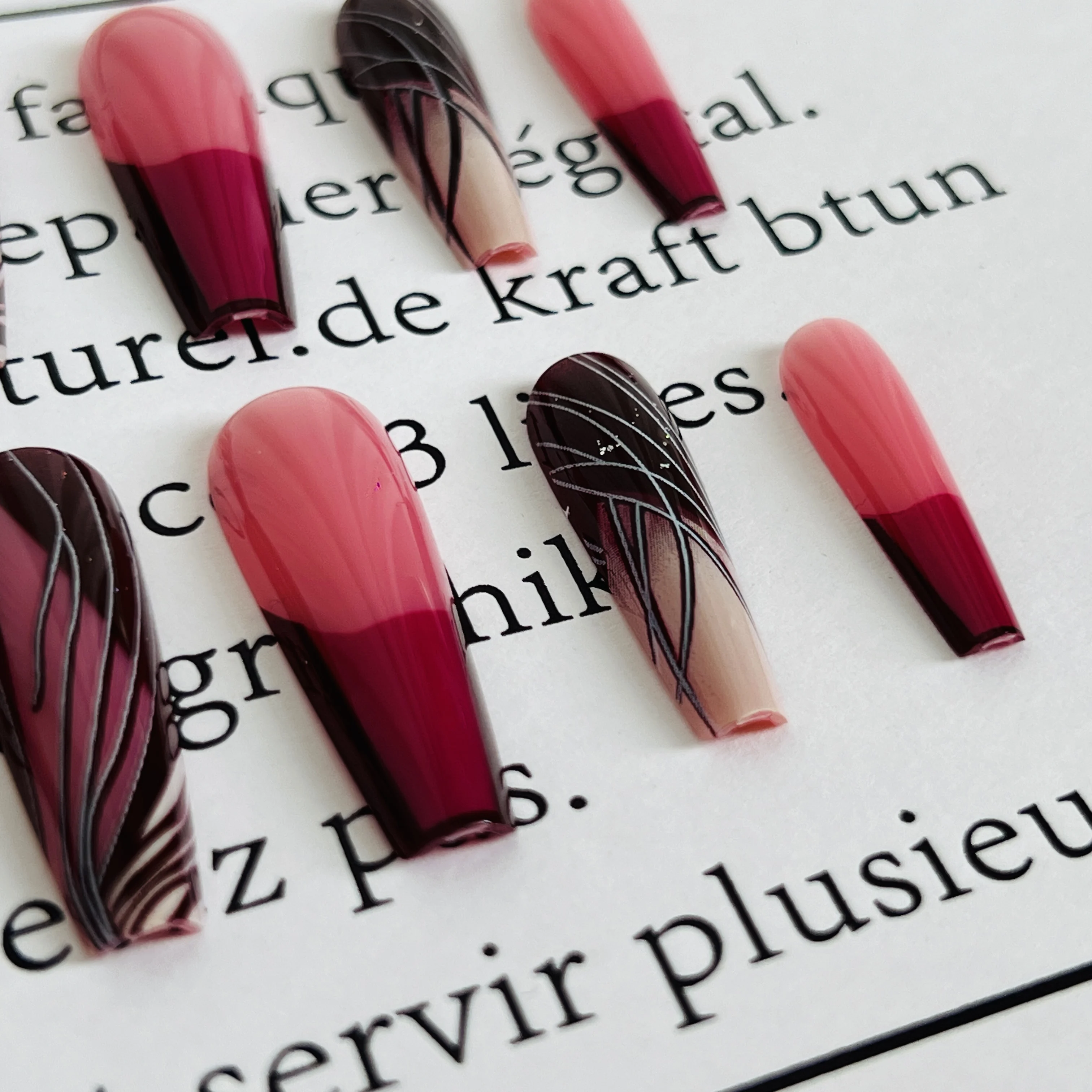

Summer Green Individual Ladybug Decoration Detachable Nail Special Temperament Short Lawn 24 Sets Of Nails