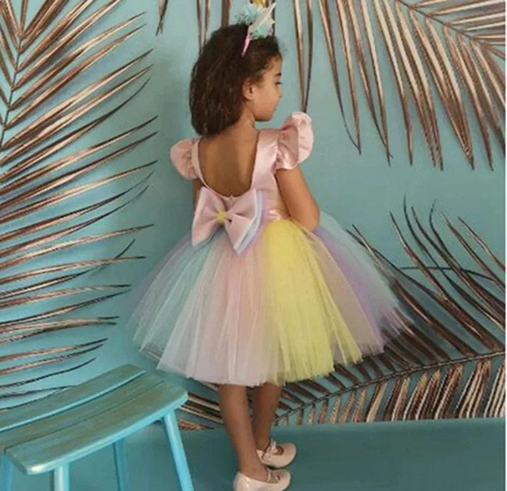 Tulle Puffy Flower Girl Dress For Wedding Cap Sleeve Backless Rainbow With Bow Princess Kids Gift Baptism Banquet Event Ceremony