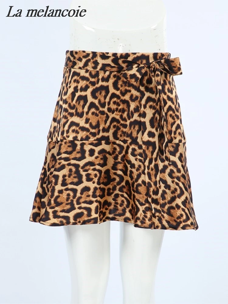 Hosen röcke mit Leoparden muster Damenmode Vintage Schnür-A-Linie Mini-Shorts Sommer neue Büro-Retro-Shorts mit mittlerer Taille weiblich