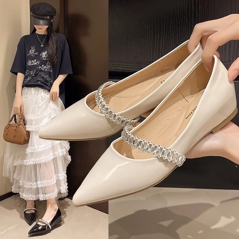 

2025 New Rhinestone Flats Shoes Woman Patent Leather Ballerinas Ladies Elevated Heels Wedges Loafers Pointed Toe Female
