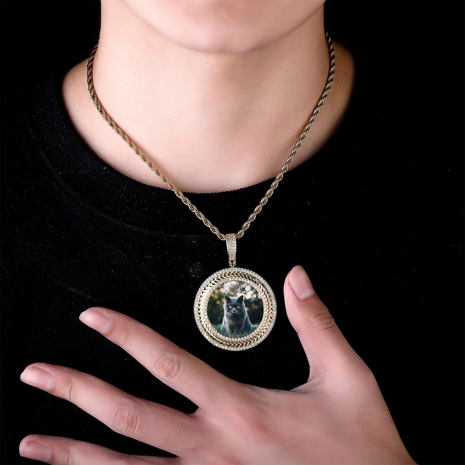 Custom Round Double Layer Arrow Bezel Photo Pendant CZ Zircon Frame DIY Memory Picture Necklace Hip Hop Commemorative Jewelry