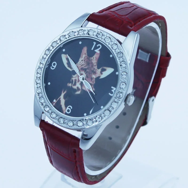 ساعة كريستال مستديرة على شكل حيوان الزرافة مصنوعة من الجلد هدية فريدة للطلاب