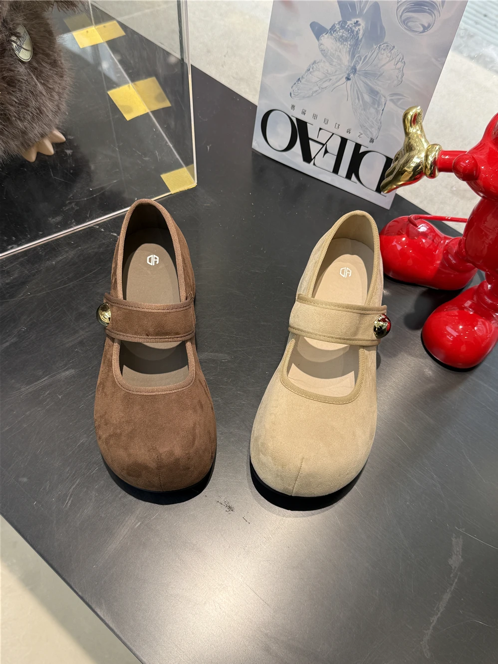 ballerine-mary-jane-da-donna-in-morbida-pelle-con-velcro-rialzo-interno-e-punta-tonda-stile-birkenstock-alla-moda