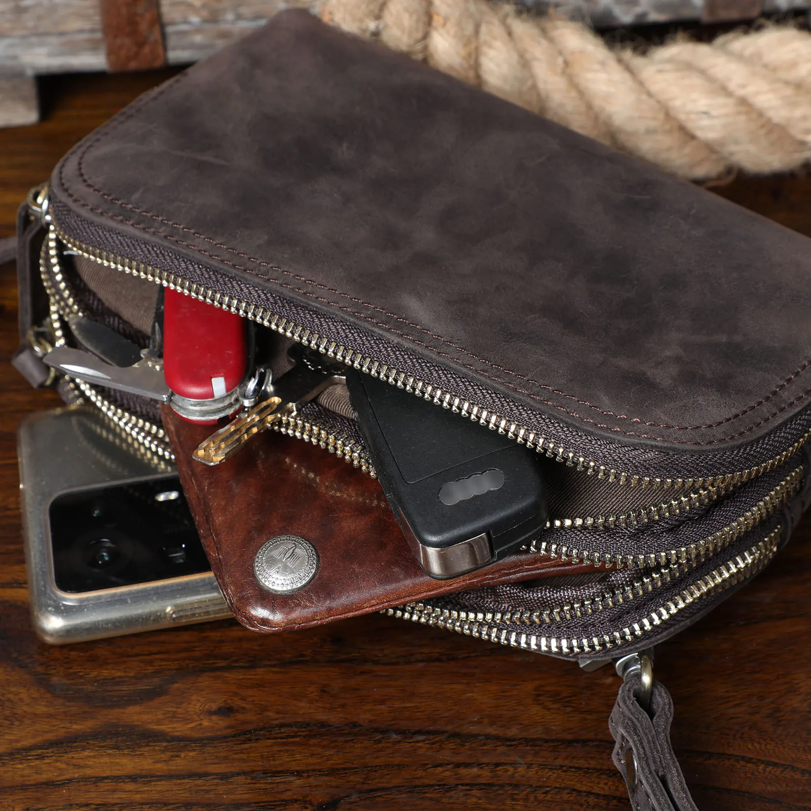 Echte Leder-Umhängetasche für Herren, Multifunktionale Clutch-Tasche, Schlichte Modische Handytasche aus Rindsleder, Oberste Schicht Rindsleder – Detail 15