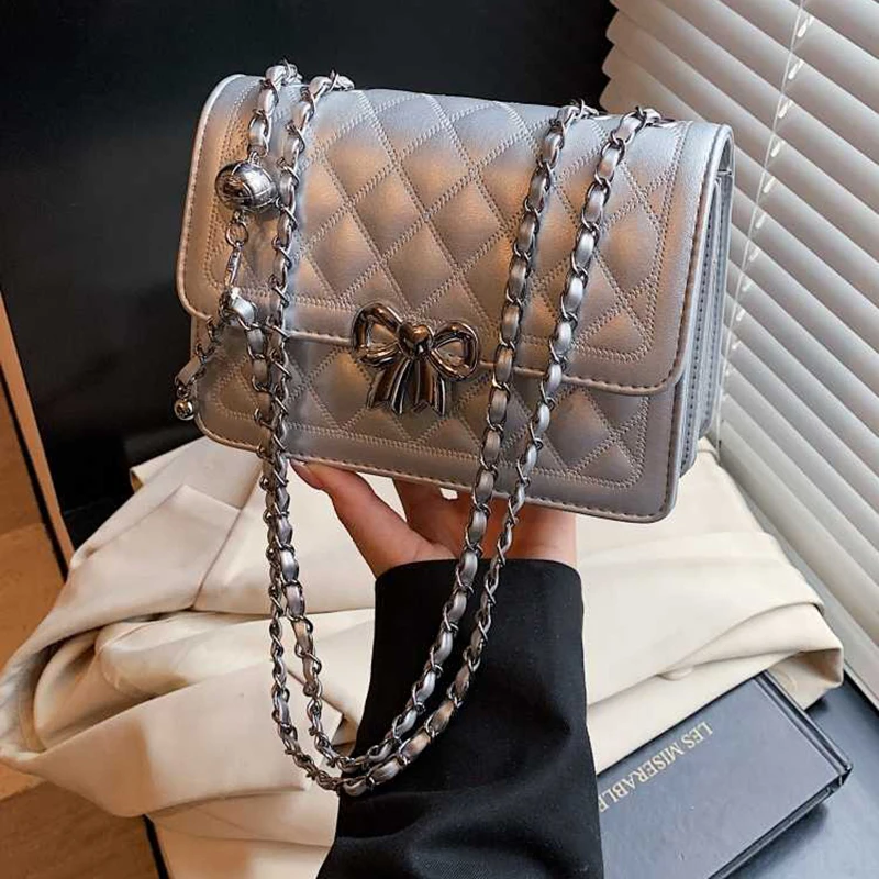 

Versatile Bow Lock Chain Crossbody Bag Trendy Sewing Thread Stylish Small Square Bag Women's Autumn Fashion Shoulder Bag Sliver