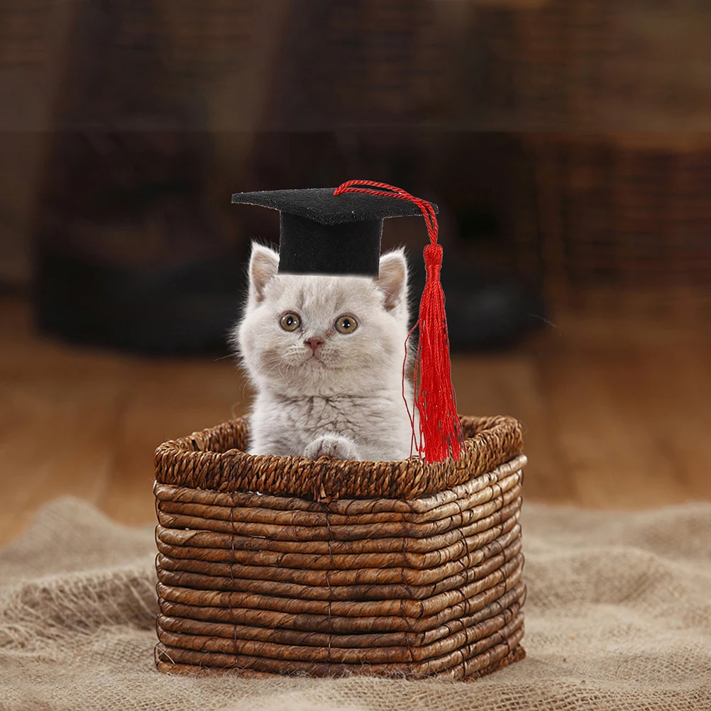 

4Pcs Mini Pet Graduation Caps Red Tassel Adjustable Size Bow Ties Set Doctoral Decorations Supplies