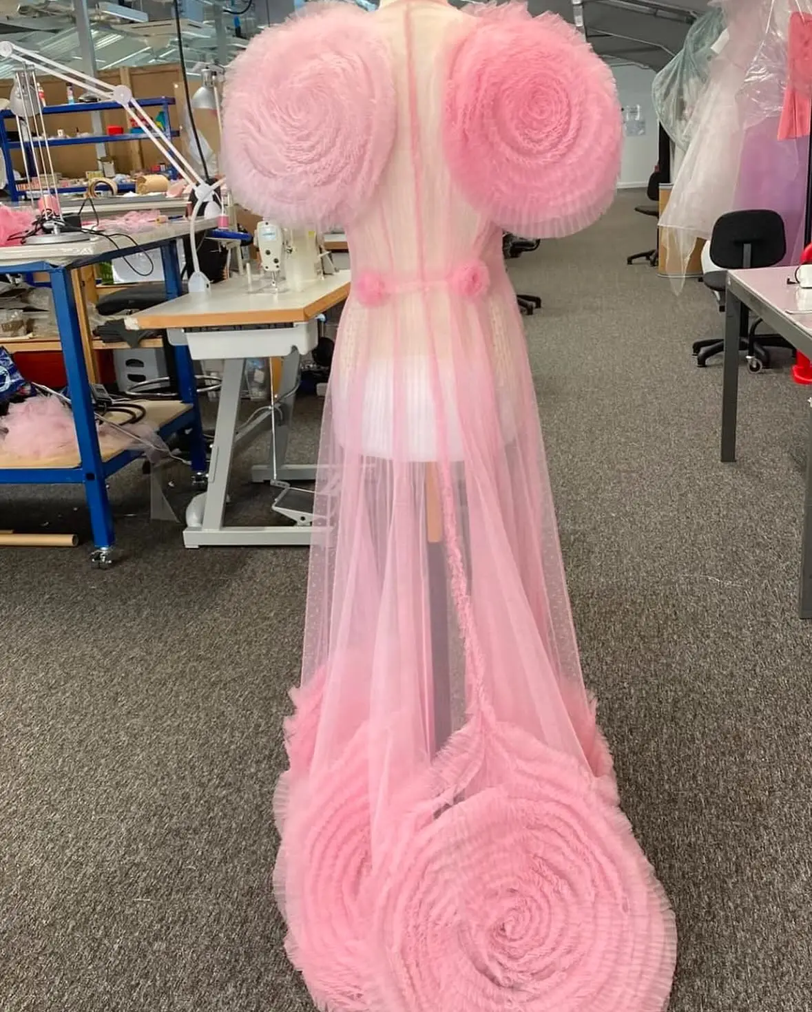 Cute Pink Floral Dress Ruffles Sheer Tulle Hand Flowers Prom Party Dresses فساتين سهرة See Through Floral Gala Dress