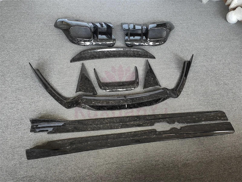 High Quality Forged Carbon Fiber Style Front Bumper Edge Side Skirts Rear Diffuser Rear Spoiler for F12 Body Kit
