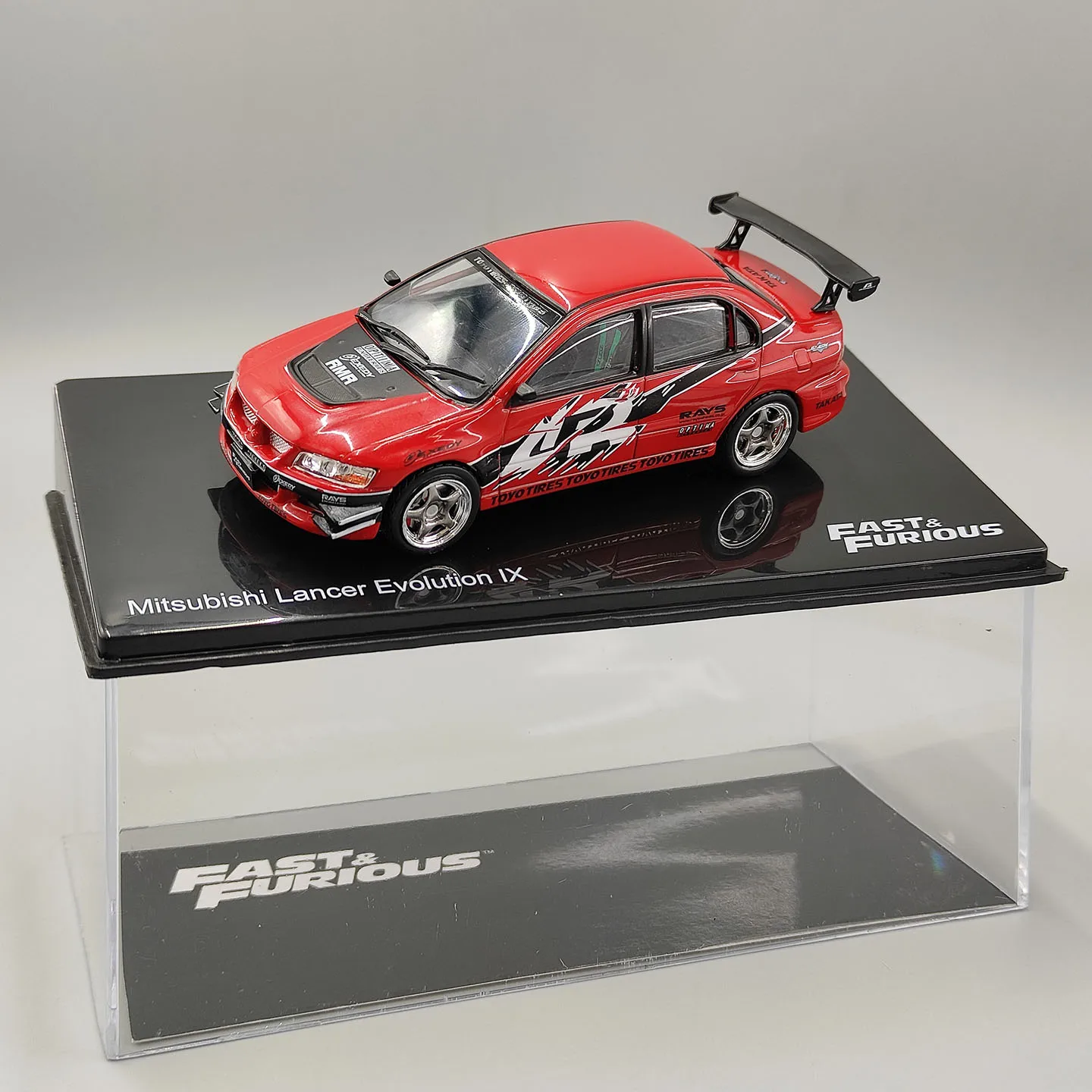 Modèle de voiture en alliage Lancer Evolution IX à l'échelle 1:43