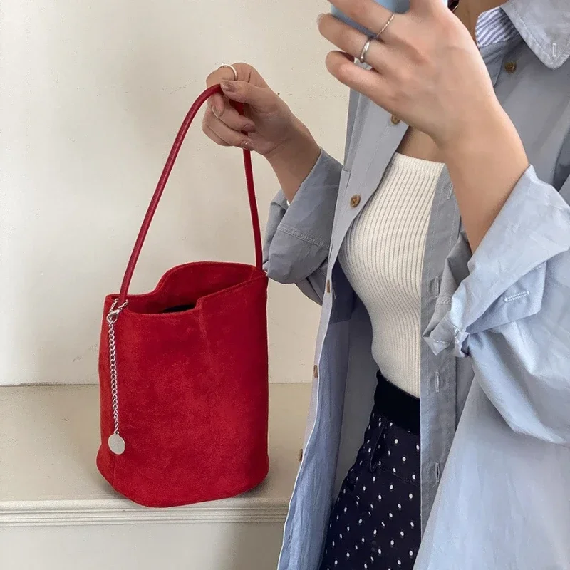 Women Bucket Bag Women Fashionable Cylindrical Versatile Retro Suede Bag Small Tote Bags for Women Designer Bags Bolsos De Mujer