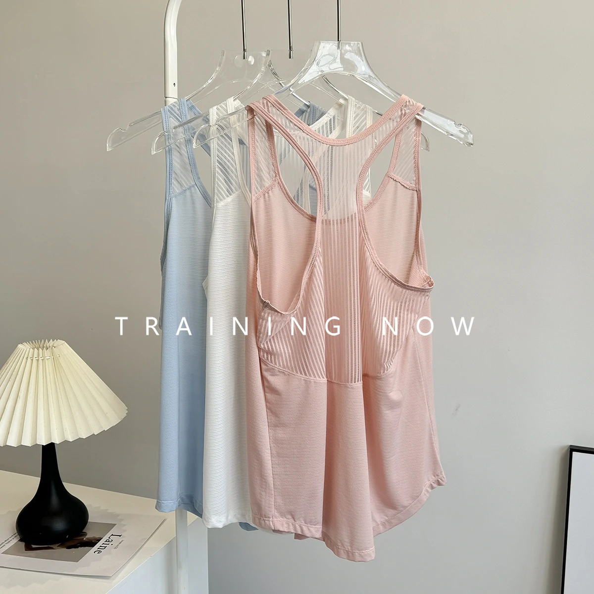 

Летний тонкий спортивный жилет без рукавов для женщин, свободный дышащий костюм для бега, йоги, быстросохнущая рубашка для фитнеса, топ