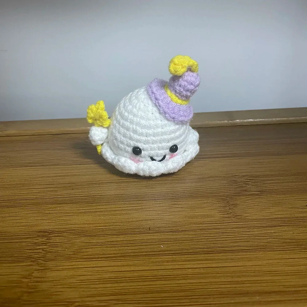 Crochet fait à la main petit fantôme au beurre tissé à la main, clé de couple, JOBag, pendentif de voiture, décor de chambre à la maison, cadeaux de Noël, petites amies